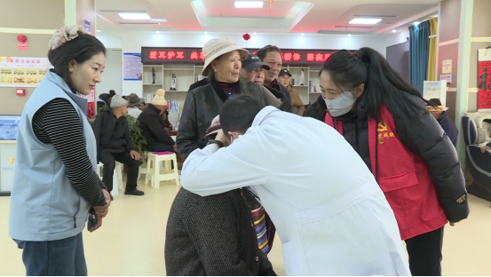 林芝市开展爱耳日系列活动