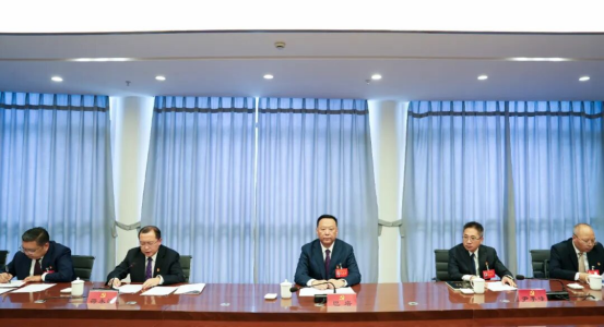 中国共产党林芝市第三次代表大会主席团举行第一次会议